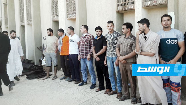 الحرس البلدي يوقف عددا من العمالة المصرية في طبرق