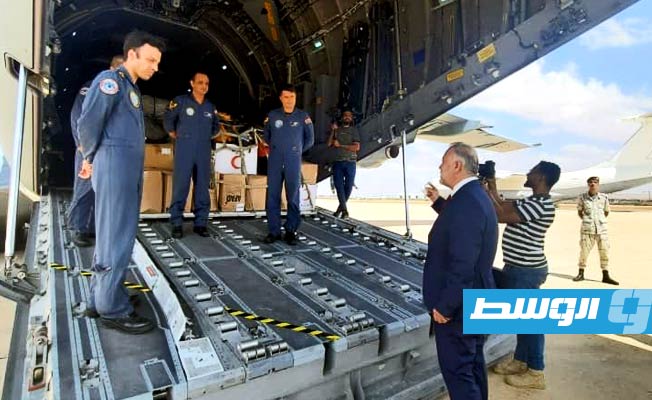 إحدى الطائرات التركية المحملة بالمساعدات إلى شرق ليبيا. (السفارة التركية في ليبيا)