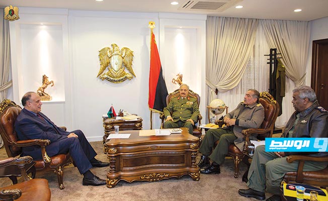 حفتر يطالب الجيش بدعم خطة تأمين بنغازي