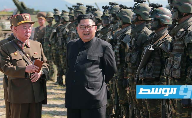 كيم يأمر جيشه بتسريع الاستعدادات العسكرية لـ«حرب» محتملة في شبه الجزيرة الكورية