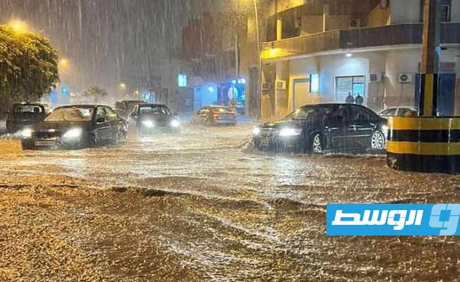أمطار غزيرة تهطل على طرابلس، 3 ديسمبر 2021، (الإنترنت)