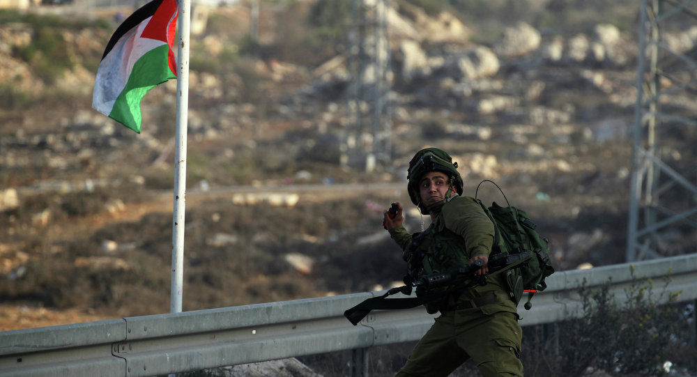 لقطات توثق عملية دهس جندي إسرائيلي بمدينة عكا