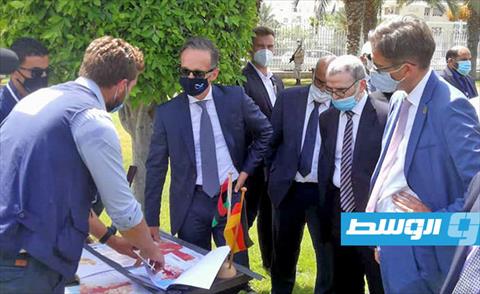 ‏وزير الخارجية الألماني يلتقي عناصر منظمة معنية بإزالة الألغام حول طرابلس