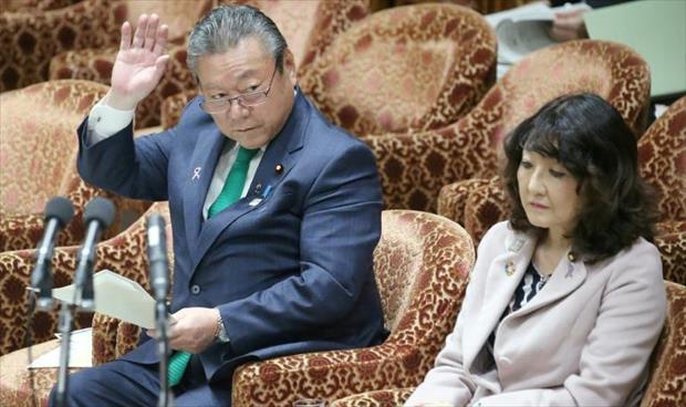 وزير أمن المعلوماتية الياباني لم يستخدم جهاز كمبيوتر يومًا
