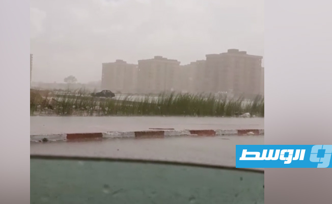 هطول الأمطار على بنغازي والجبل الاخضر، 26 أغسطس 2022. (صورة مثبتة من فيديو)