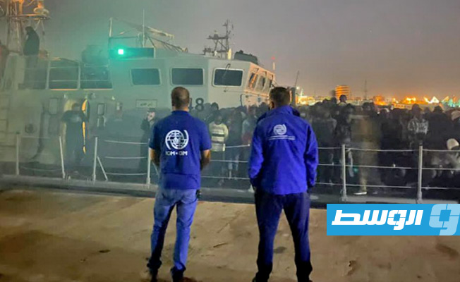 إعادة أكثر من 370 مهاجرا إلى ليبيا بعد اعتراضهم من قبل خفر السواحل