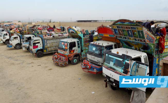 استئناف التجارة عند المعابر الحدودية بين باكستان وأفغانستان