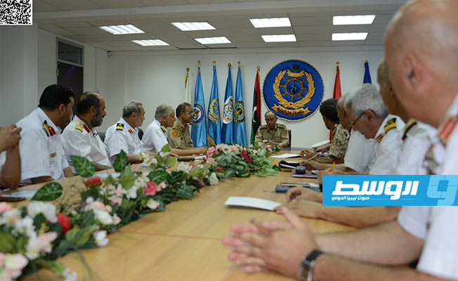 رئيس أركان «الوفاق» يبحث احتياجات القاعدة البحرية في طرابلس