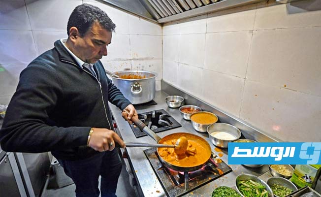 صراع ديوك بين مطعمين هنديين على طبق الدجاج بالزبدة