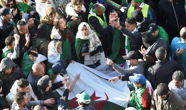 إيقاف 4 صحفيين جزائريين في جريدة موالية للسلطة عن العمل