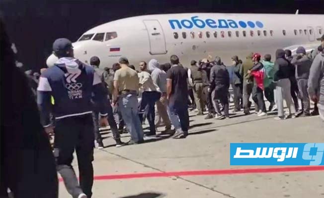 توقيف 60 شخصا وإصابة 9 عناصر شرطة بعد اقتحام مطار في داغستان