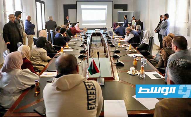 اجتماع أبوجناح مع مسؤولي جهاز الإمداد الطبي، الإثنين 5 ديسمبر 2022. (وزارة الصحة)