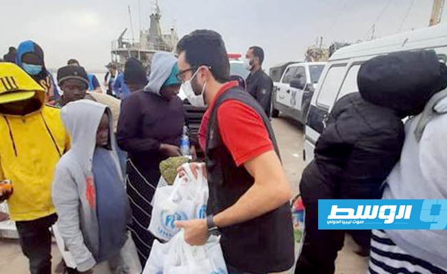 إنقاذ 334 مهاجرا أفريقياً شمال غرب طرابلس