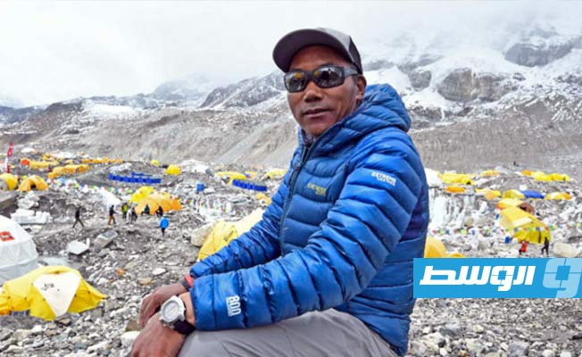 للمرة الـ28.. متسلق نيبالي يبلغ قمة «إيفرست»