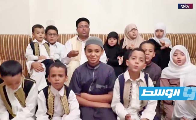 بحلقات الذكر والعصيدة والقناديل.. المدن الليبية تحتفل بالمولد النبوي الشريف (فيديو)