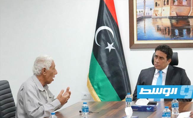 لقاء المنفي في طرابلس مع أعيان وحكماء من المنطقة الشرقية، 6 أكتوبر 2022. (المجلس الرئاسي)