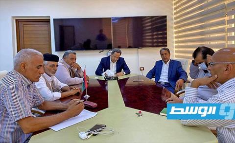 وكيل الوزارة المهندس عادل جمعة مع وفد من وجهاء وأعيان الزنتان, 24 أغسطس 2020. (تعليم الوفاق)