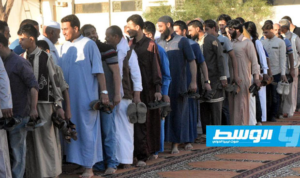 خطباء طبرق يدعون إلى «لم الشمل والاستقرار» في كل أنحاء ليبيا