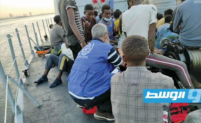 إنقاذ 68 مهاجرا قبالة السواحل الليبية