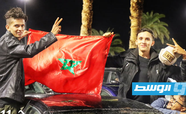 بالصور.. فرحة ليبية ومغربية في طرابلس بإنجاز «أسود الأطلس»