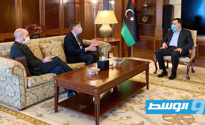 السراج يبحث مع السفير الأميركي لدى تركيا مستجدات الوضع في ليبيا