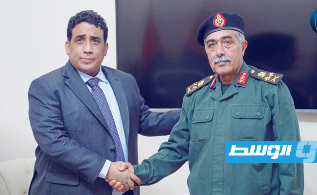 جانب من القائد الأعلى للجيش الليبي، محمد المنفي، والقائد العام المكلف الفريق عبدالرازق الناظوري, 16 أكتوبر 2021. (منصة الرئيس)