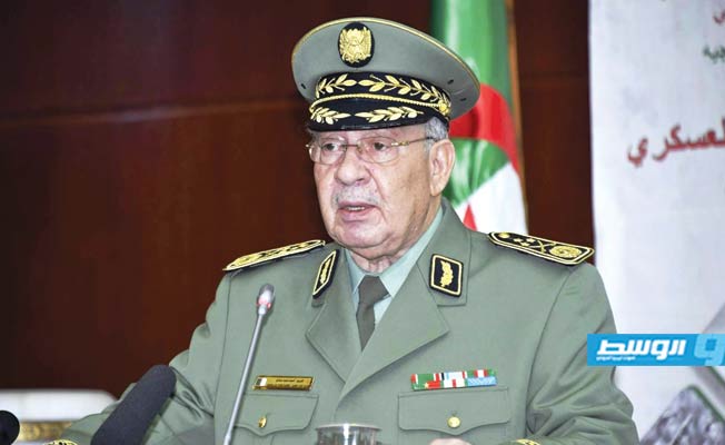 قايد صالح: الانتخابات الرئاسية تجنب الجزائر الفراغ الدستوري ومخاطره