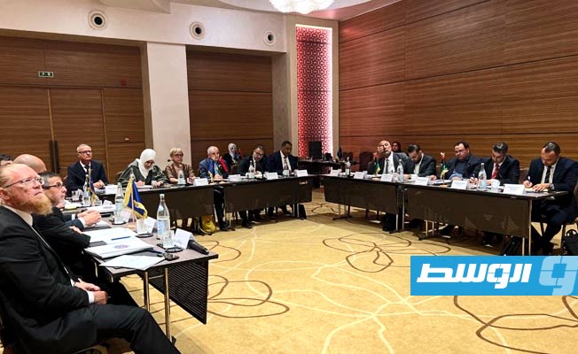 الكوني متحدثا في افتتاح جلسة العمل رفيعة المستوى لمبادرة «صحراء واحدة» المنعقدة في تونس، الثلاثاء 5 سبتمبر 2023. (المجلس الرئاسي)