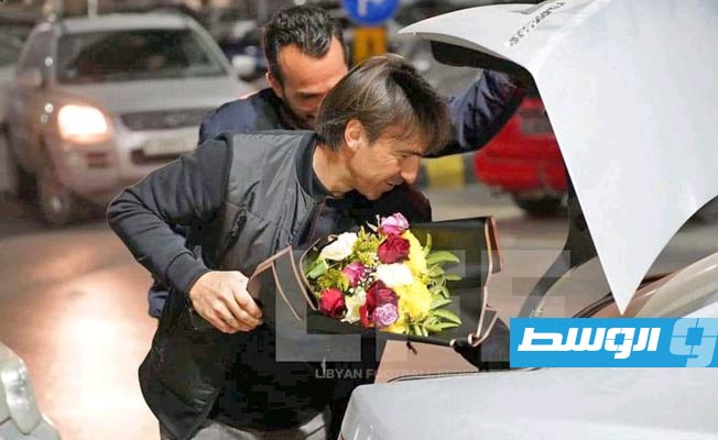 بالصور.. المدرب الفرنسي «مارتينيز» يصل ليبيا لقيادة المنتخب الوطني