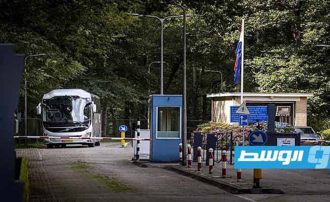 حافلة لنقل لاجئين أفغان في هولندا. (يورو نيوز)