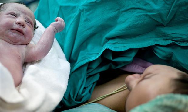 ولادة أول طفل عن طريق نقل رحم من متبرعة متوفاة