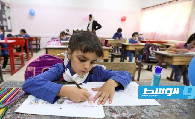 الأردن يعيد فتح معظم المدارس مع ارتفاع إصابات «كوفيد-19»