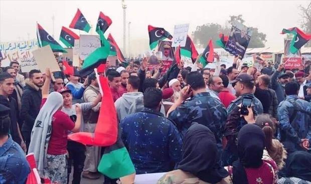 بالصور: تظاهرة في بنغازي دعمًا للقوات المسلحة الليبية