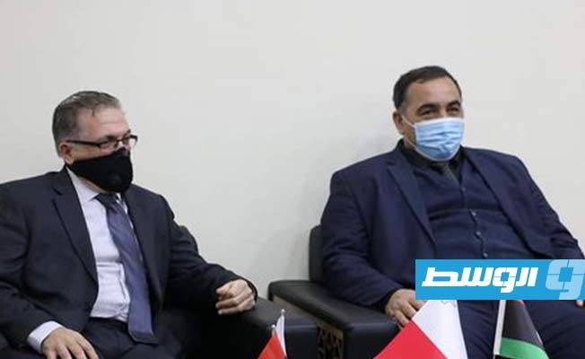 سفير مالطا لدى ليبيا والقنصل المالطي في طرابلس يزوران مصراتة، 27 يناير 2021. (المجلس البلدي مصراتة)