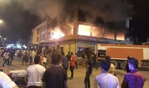 نشوب حريق في محل لبيع المفروشات بمدينة أجدابيا