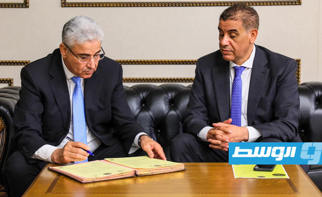 باشاغا يجتمع مع نائبه علي القطراني في سرت ويصدر عدداً من التفويضات المالية