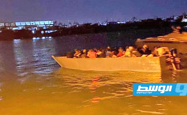 إنقاذ 20 مهاجرا بعد تعطل قاربهم في مياه المتوسط شرق مليتة