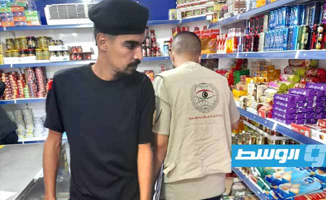 حملات رقابية في سرت وقصر بن غشير تسفر عن إغلاق مخبز ومصادرة مواد منتهية الصلاحية