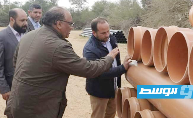 بلدية سرت تتابع أعمال صيانة محطة المعالجة وإنشاء خطوط الصرف الصحي بأبوهادي