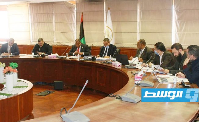 وزارة المالية تضع اللمسات الأخيرة على مشروع الميزانية العامة لإحالتها إلى الدبيبة