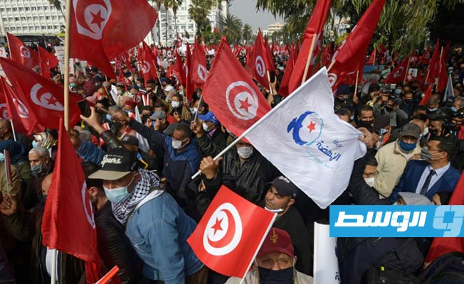 مناصرو «النهضة» التونسية يتظاهرون وسط توتر سياسي حاد