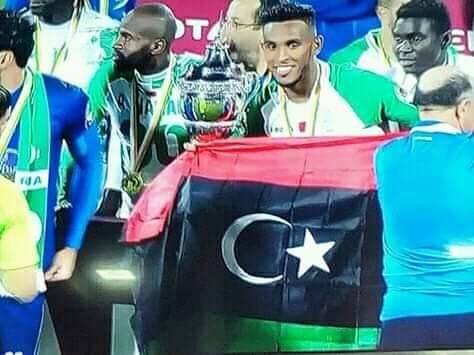 الليبي سند الورفلي يتوج مع فريقه بالسوبر الأفريقي