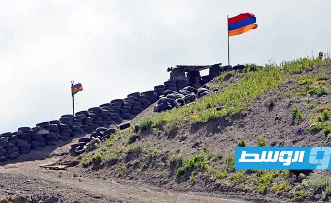 أرمينيا وأذربيجان تتبادلان الاتهامات بإطلاق نار عند الحدود