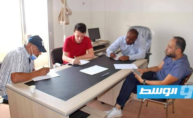 اجتماع مجلس الإدارة بالنقابة العامة للإعلاميين الرياضيين ببنغازي. (الوسط)