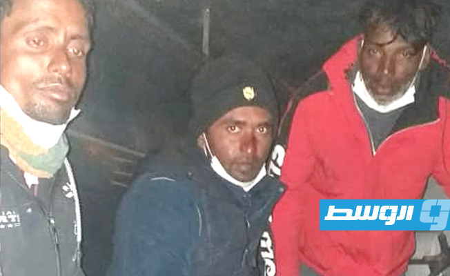 المهاجرون الذي أنقذوا شمال غرب مصراتة من قبل القوات البحرية التركية. (مكتب المرام والإعلام برئاسة أركان القوات البحرية الليبية)
