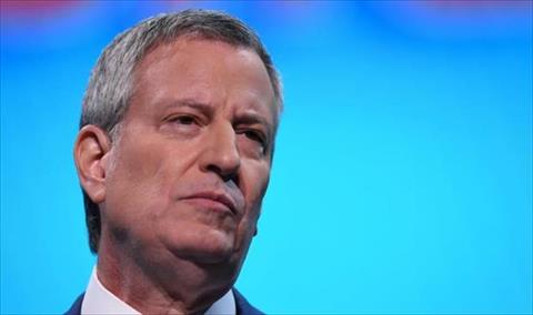 انتقادات تطال رئيس بلدية نيويورك لغيابه أثناء «ظلام مانهاتن»