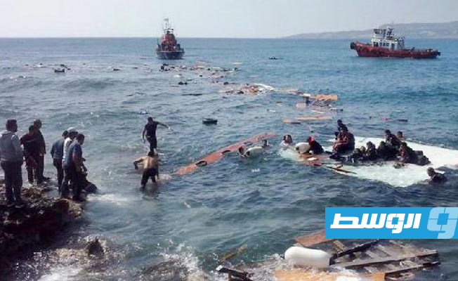 تحقيقات إيطالية: مهرب تركي وباكستانيان حشروا أكثر من 150 مهاجرا في قارب «كروتوني»