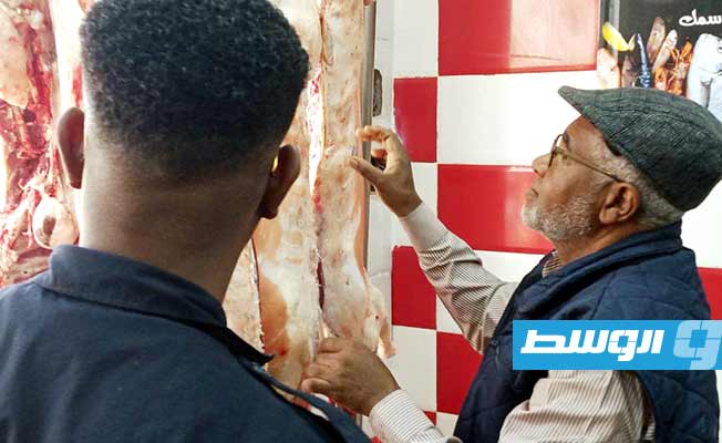 حملة تفتيش على محلات بيع اللحوم والدواجن في غات، 12 يناير 2024. (مركز الرقابة على الأغذية)