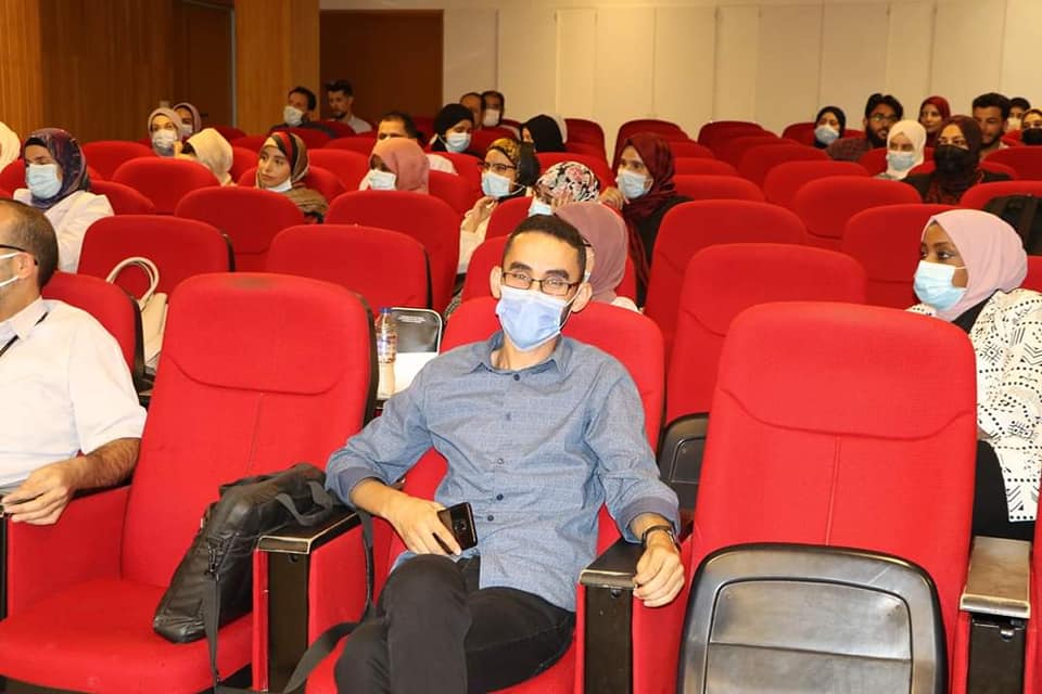 ندوة حول «علاج الحالات الطارئة في أمراض القلب» بمركز بنغازي الطبي