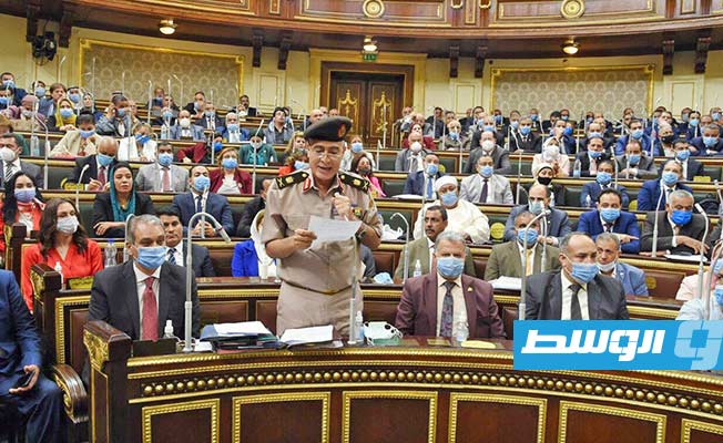 البرلمان المصري يوافق على «إرسال عناصر قتالية خارج الحدود بالاتجاه الاستراتيجي الغربي»